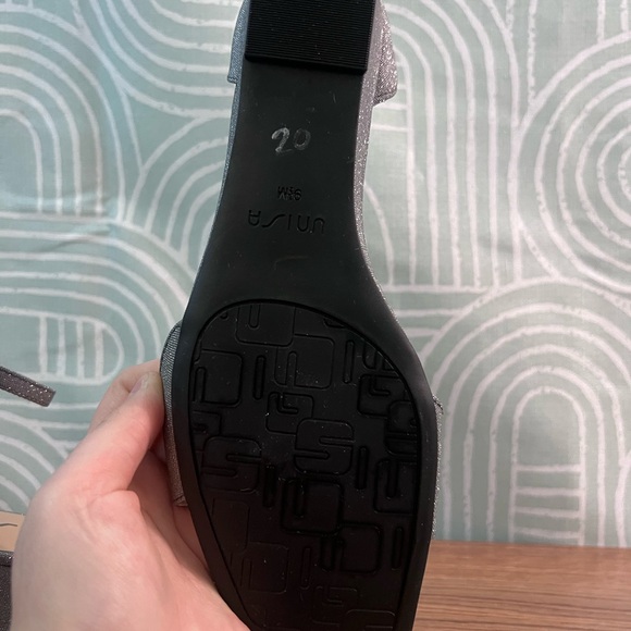 Unisa Glitter Wedge Sandals Ankle Strap Silver Size 9 1/2 M - Picture 7 of 8